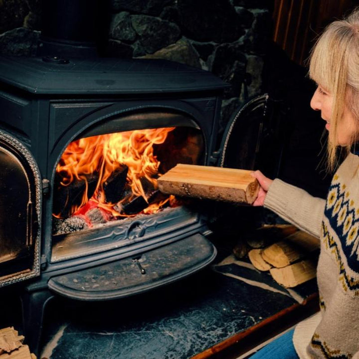 Strumento per Tagliare la Legna Efficace e Robusto