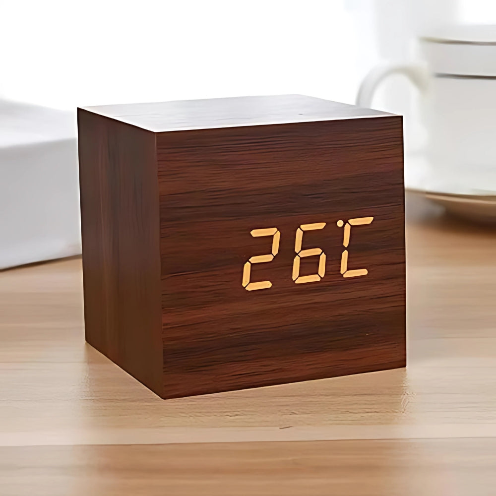 Sveglia digitale a LED a forma di cubo dal design moderno