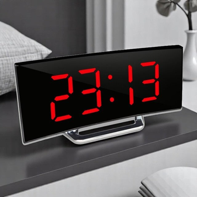 Sveglia digitale a LED con schermo curvo e illuminazione automatica