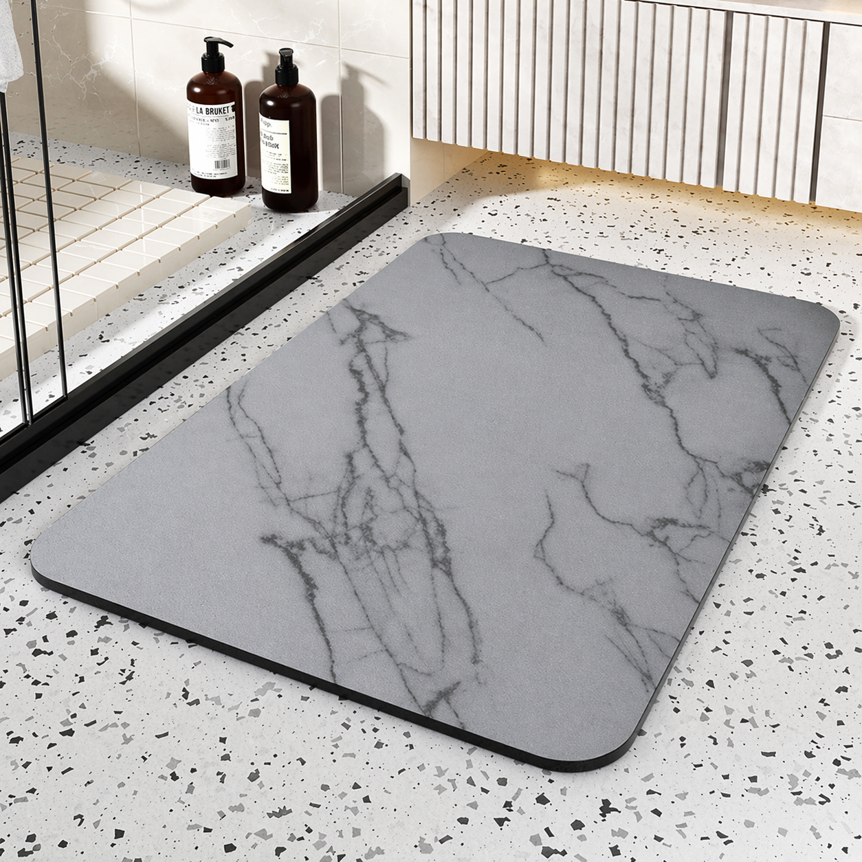 Tappetino da bagno antiscivolo in diatomite ad asciugatura rapida con motivo marmorizzato