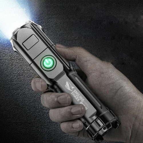 Torcia a LED Ricaricabile ad Alta Potenza – 10.000 Lumen per Camping ed Emergenze