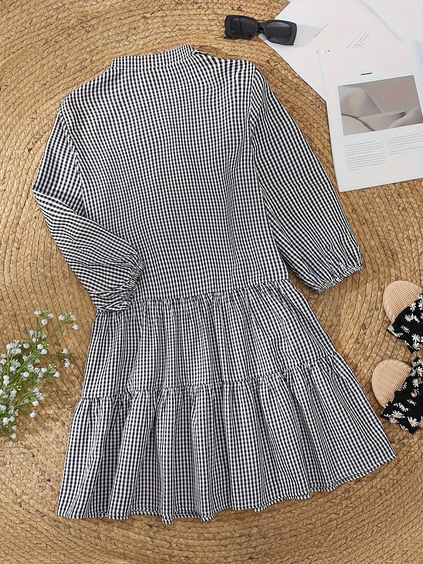 Vestito corto da donna con bottoni